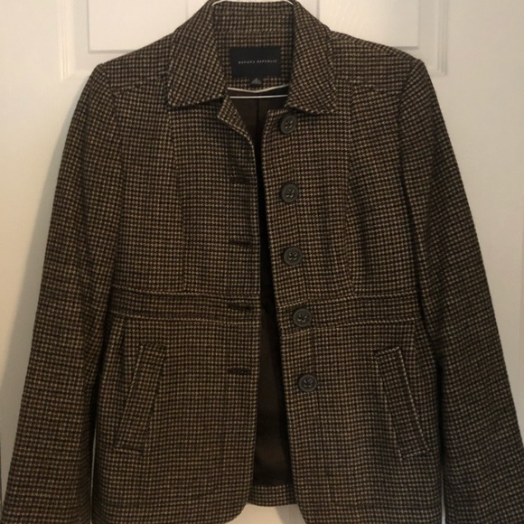 Banana Republic Jackets & Blazers - Banana Republic Black and Brown Blazer Jacket